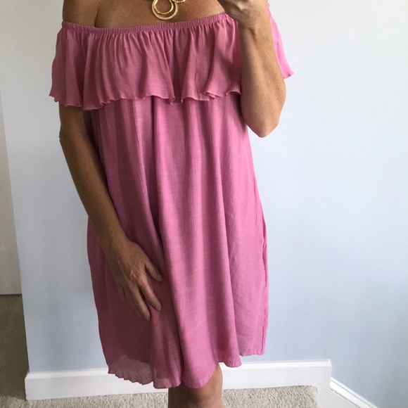Pink Off the Shoulder Dress - Picture 6 of 8
